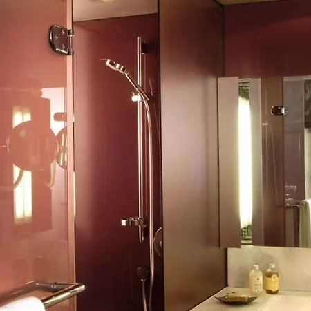 Voco By Ihg Otel 4*